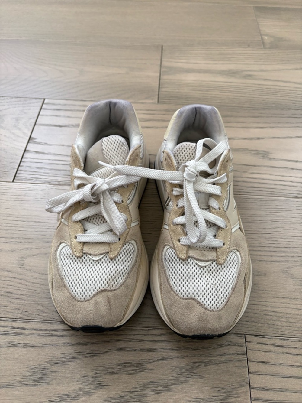 New Balance Women's 574 Sneakers in Beige and White - Picture 3 of 7